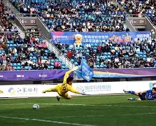 九游体育-社区盾加时末段走向成谜；广州队复出首秀；赛场秩序良好；更衣室氛围转暖的简单介绍